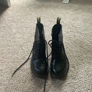 DOC MARTENS lace up matte leather black boots